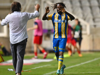 ΑΠΟΕΛ - Νέα Σαλαμίνα