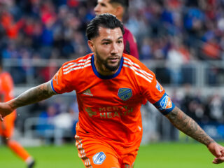 Σινσινάτι - Νιου Γιορκ Ρεντ Μπουλς