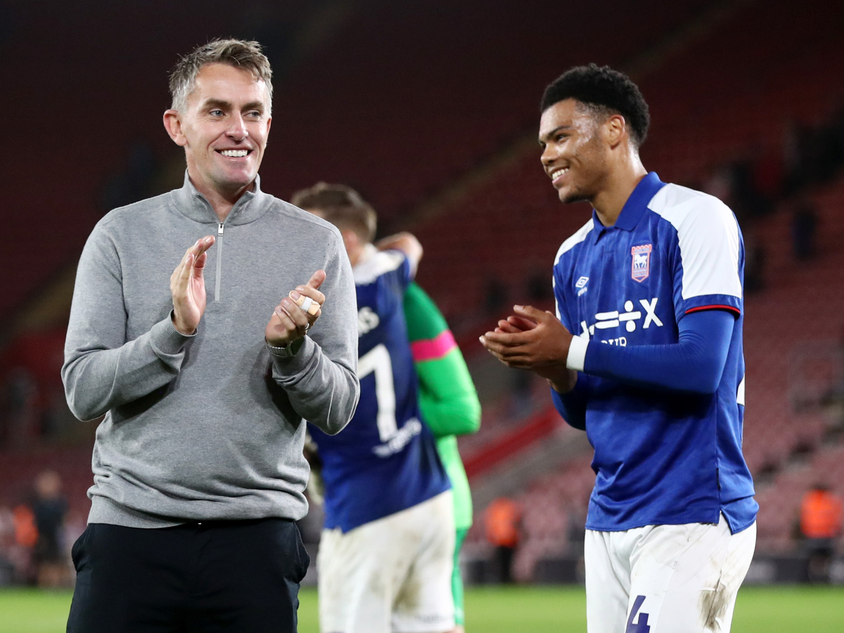 ipsoyits-plimoyth-281023