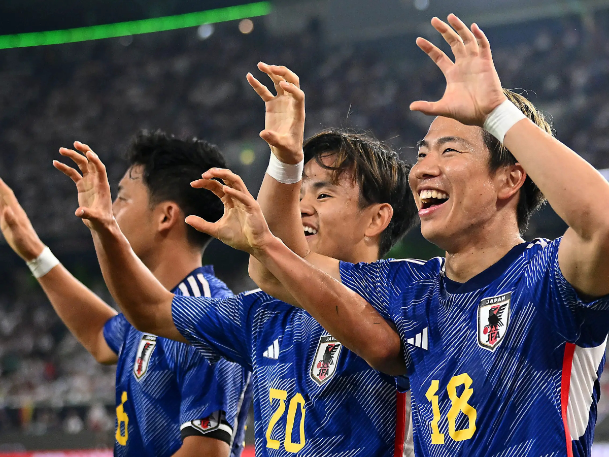 iaponia-kanadas-131023