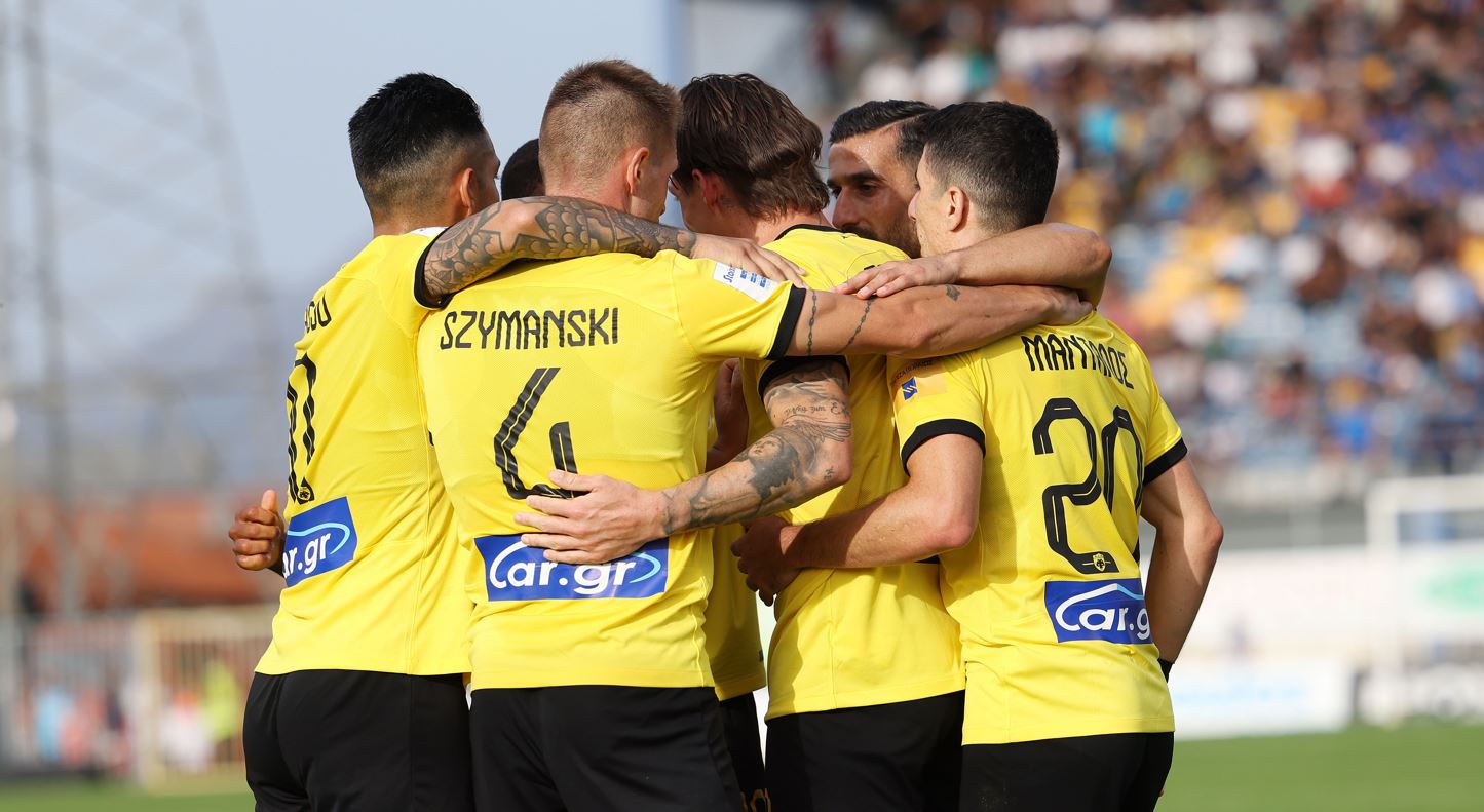 Η ΑΕΚ πέρασε με το ευρύ 3-0 από το «Θεόδωρος Κολοκοτρώνης» και διεύρυνε το αήττητο σερί της. Μεγάλος πρωταγωνιστής ο Στίβεν Τσούμπερ. 