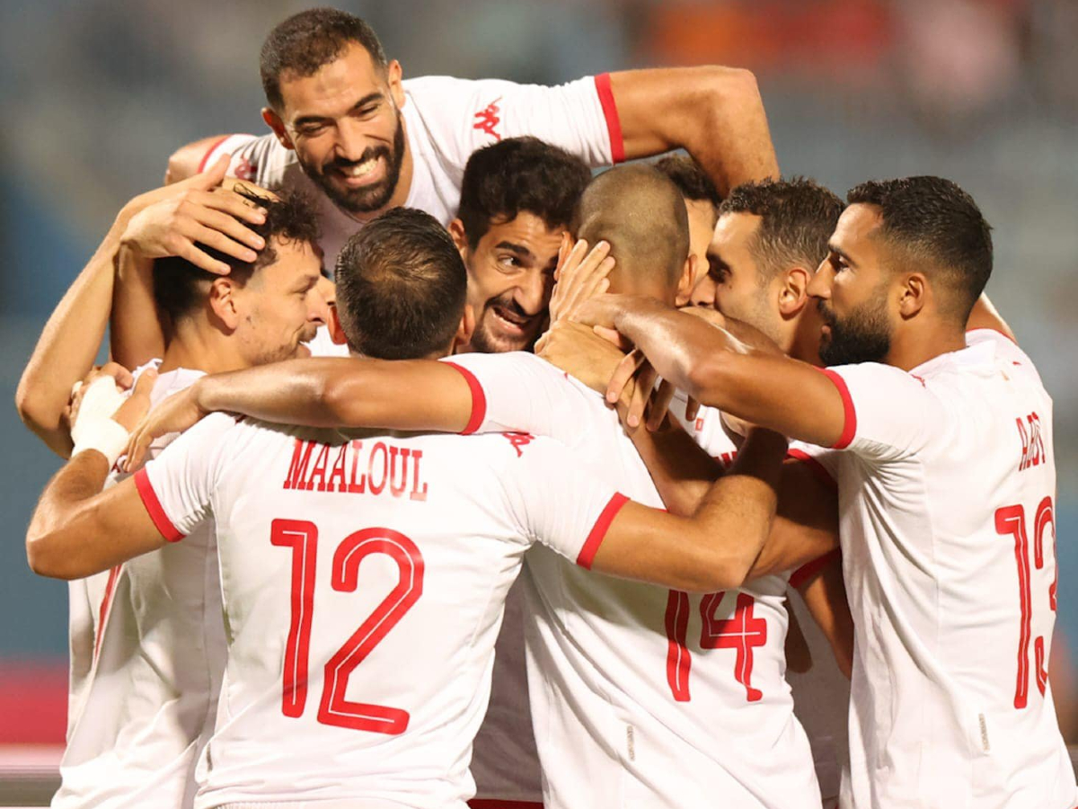 notia-korea-tynisia-131023