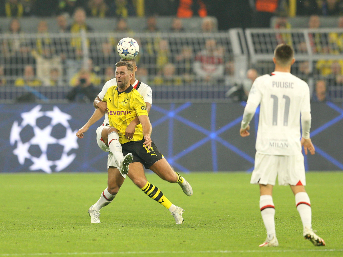 Ώρα Champions League με δώρο* Cosmote TV από την Stoiximan!