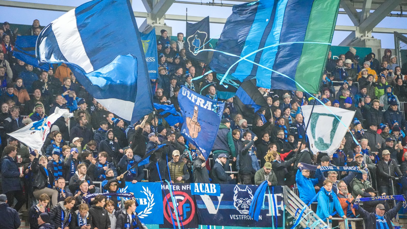 stampaek-santefiornt-261123