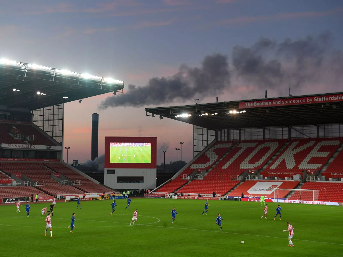 stooyk-mplakmpern-251123