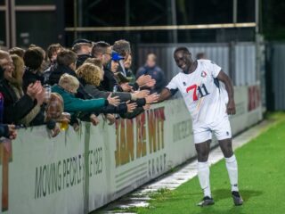 Ντεν Μπος - Τέλσταρ