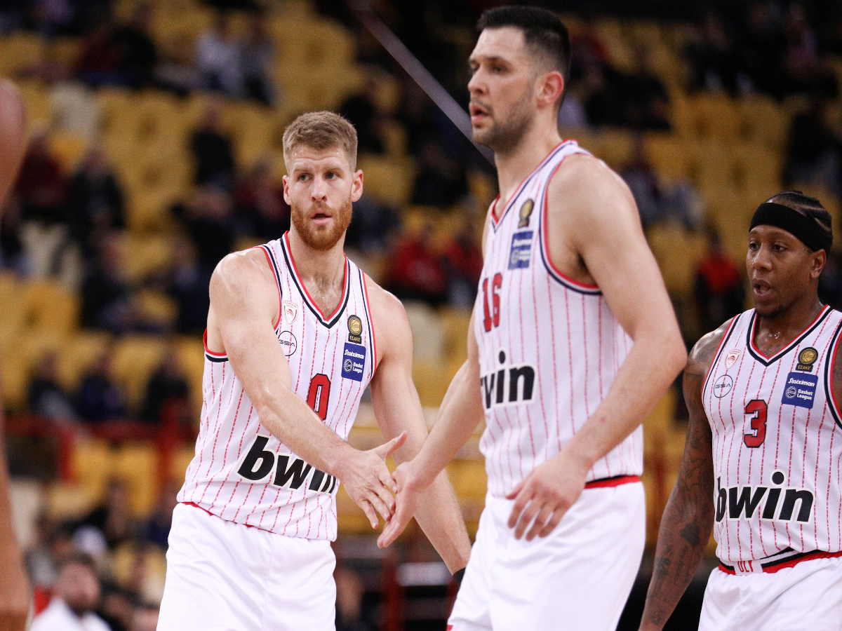 Novibet: Ολυμπιακός – Μπάγερν Μονάχου με ειδικά στοιχήματα και ενισχυμένες αποδόσεις