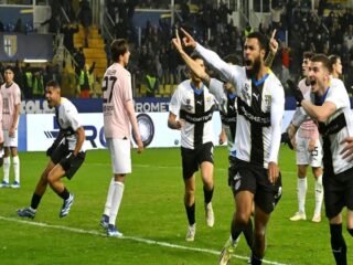 Κοζέντσα - Πάρμα