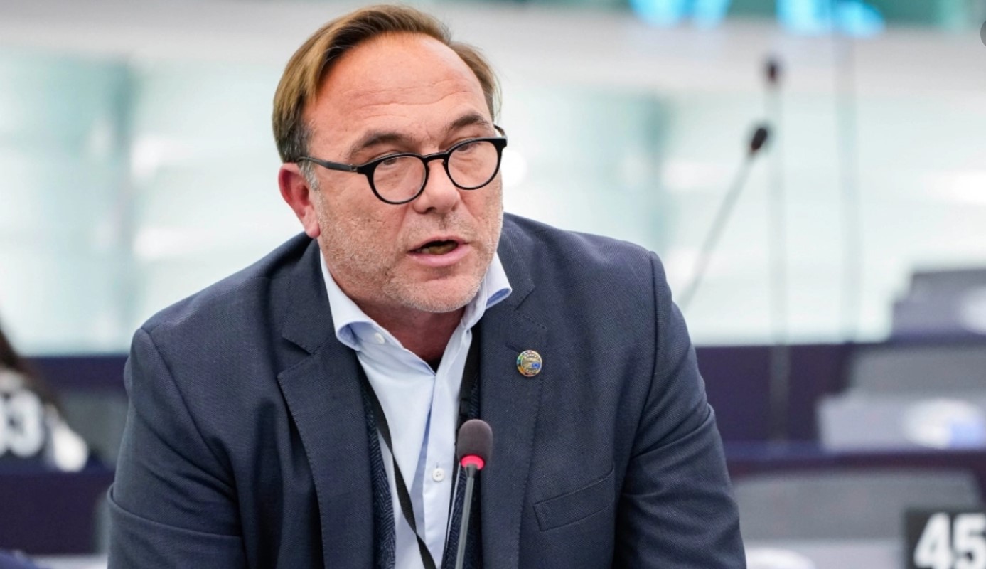 Πέτρος Κόκκαλης: «Ποτέ δεν κατάλαβα γιατί να υπάρχουν σύνδεσμοι»