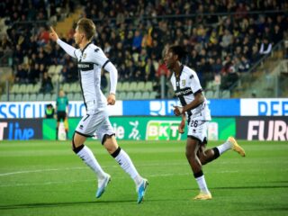 Σπέτσια - Πάρμα