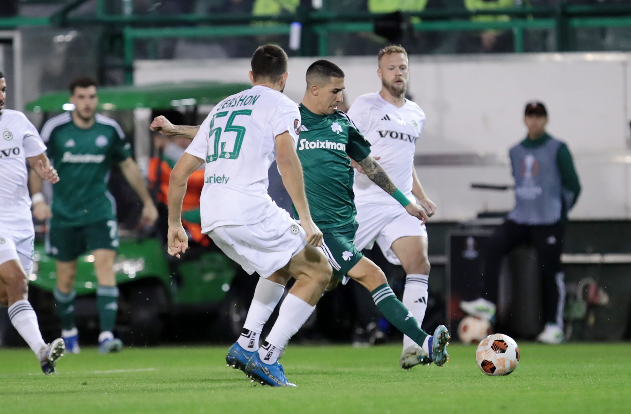 Επικό…. τρολάρισμα της αστυνομίας με τους οπαδούς της Μακάμπι κόντρα στον Παναθηναϊκό