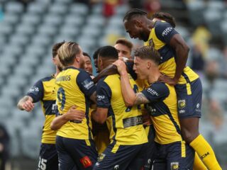 Σέντραλ Κοστ Μαρίνερς - Μπρίσμπεν Ρόαρ