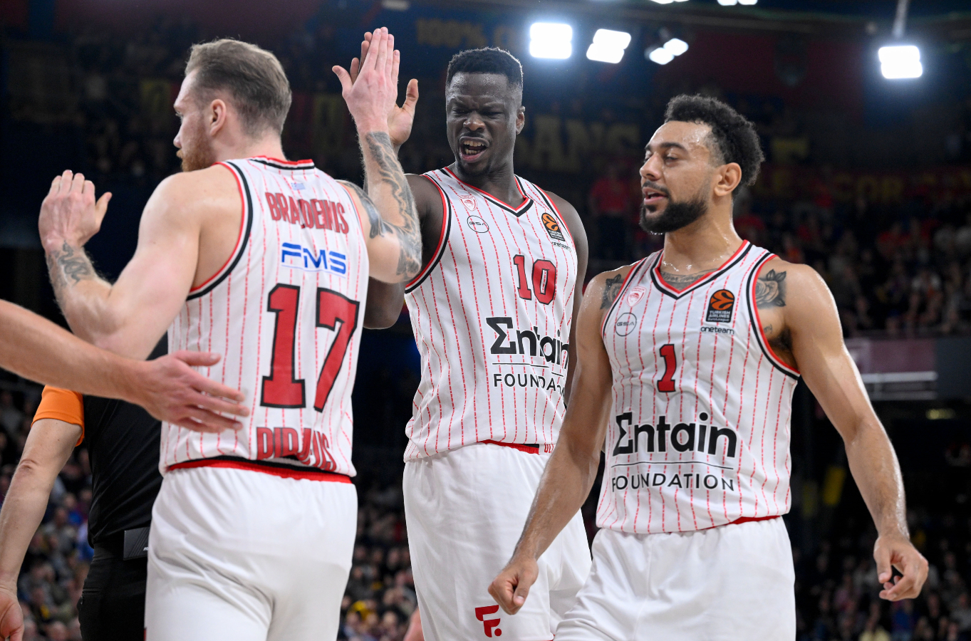 Novibet: Μπασκόνια – Ολυμπιακός με ειδικά στοιχήματα και ενισχυμένες αποδόσεις