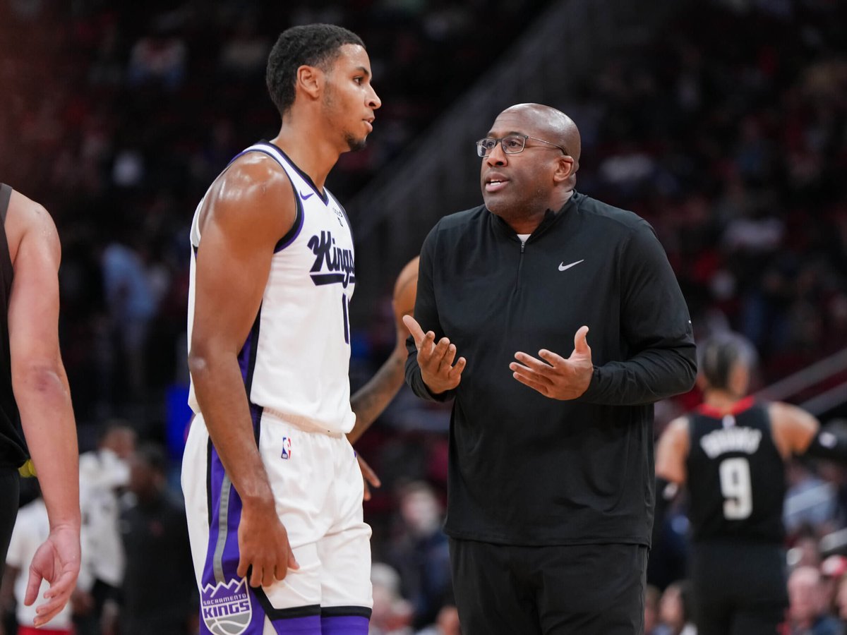 sakramento-kingks-sarlot-xornets-030124