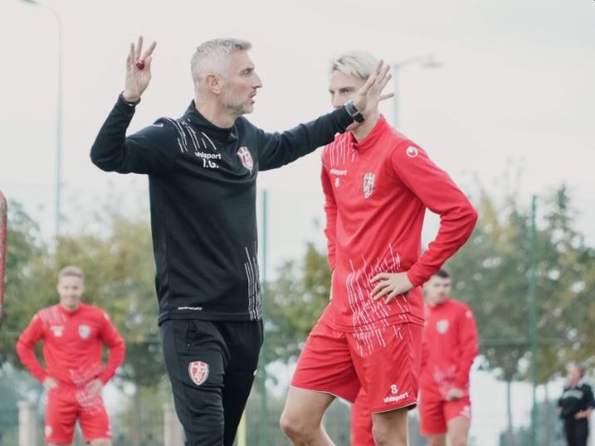 skentermpeoy-ntinamo-tiranon-200124