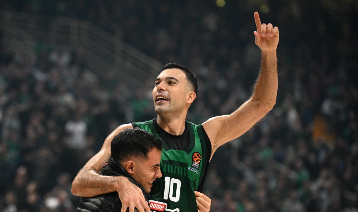 Κώστας Σλούκας