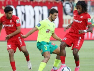 Νέα Σαλαμίνα - ΑΕΚ Λάρνακας