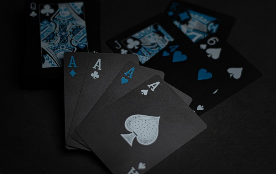 Πέτυχε το αδιανόητο: Κέρδισε… χάνοντας στο πόκερ!