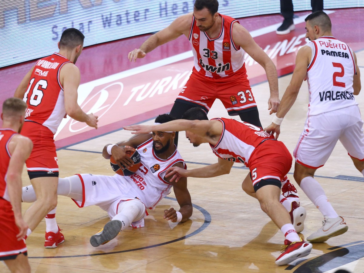 Novibet: Βαλένθια – Ολυμπιακός και φουλ δράση στη Euroleague με ειδικά στοιχήματα (08/02)