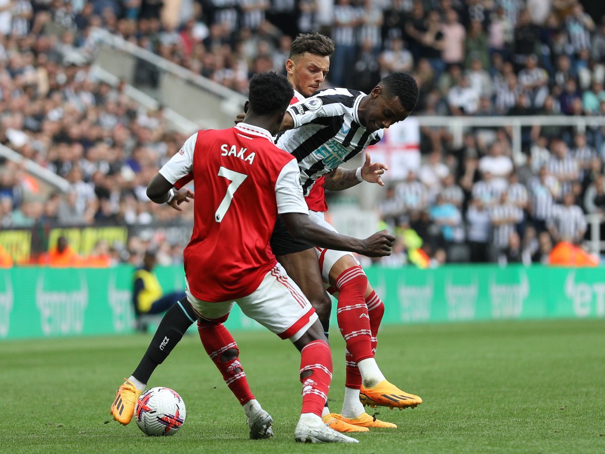 Άρσεναλ – Νιούκαστλ με ειδικά στοιχήματα και ενισχυμένες αποδόσεις