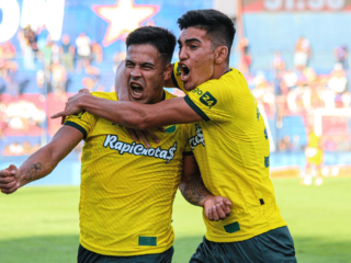 Ντεφένσα Χουστίσια - Ντεπορτίβο Ριέστρα