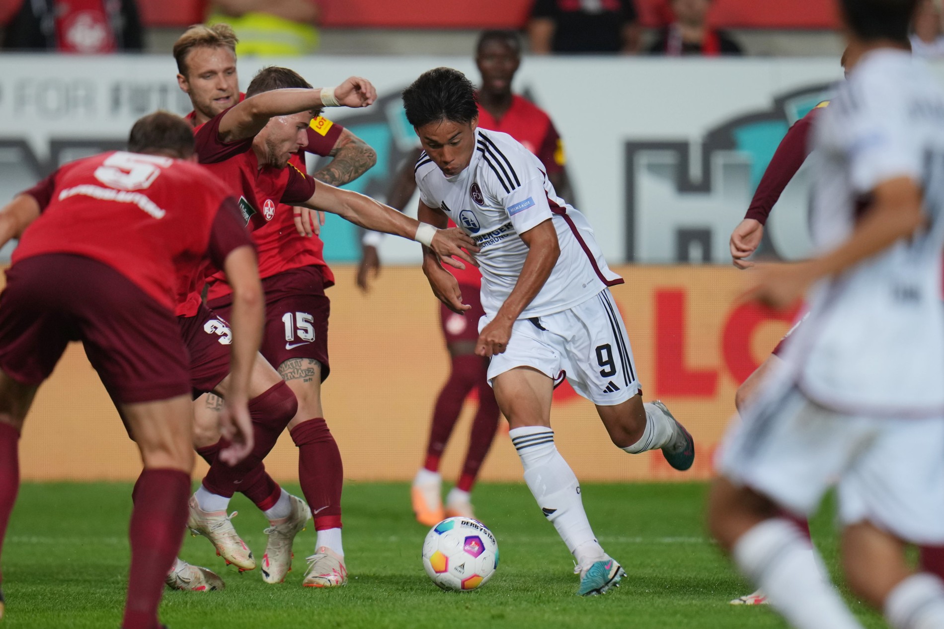 nyremvergi-kaizerslaoytern-180224