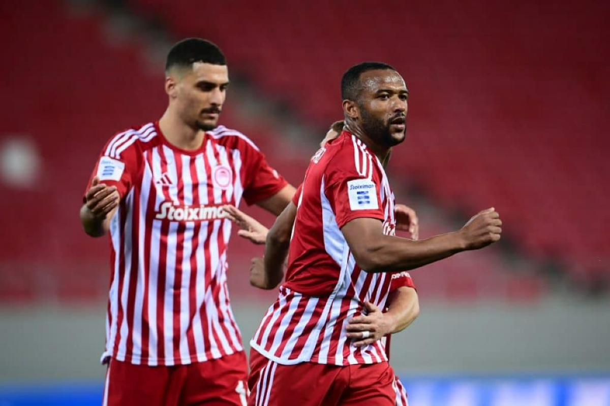 Ο Ολυμπιακός έχει «μεταμορφωθεί» με τον Χοσέ Λουίς Μεντιλίμπαρ στον πάγκο και μετράει 5 σερί νίκες σε όλες τις διοργανώσεις.