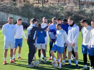 Σκεντερμπέου - Κουκέσι