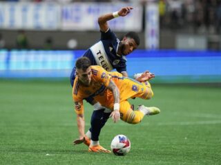 Βανκούβερ Γουάιτκαπς - Πούμας