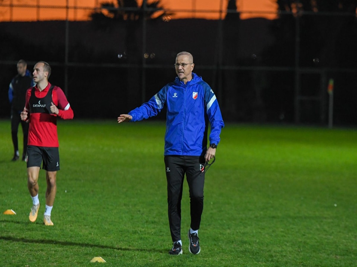 voivontina-mlantost-loytsani-100224