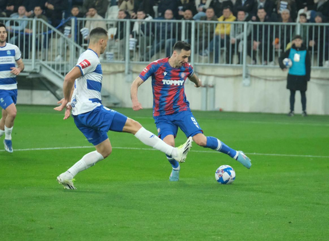 slaven-xaintoyk-200424