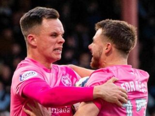 Σεντ Τζόνστον - Χαρτς