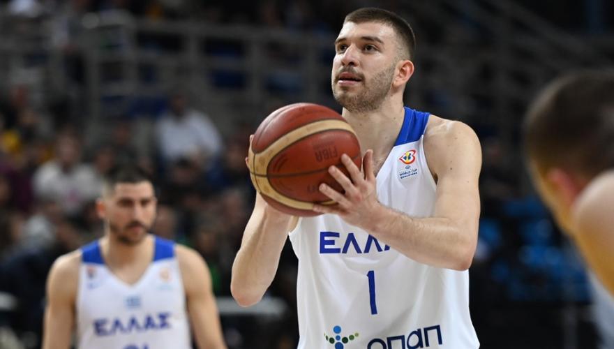 Θα γίνει του…τριπόντου στη Χάγη!