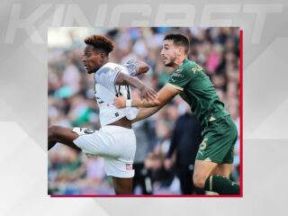 Σουόνσι - Πλίμουθ