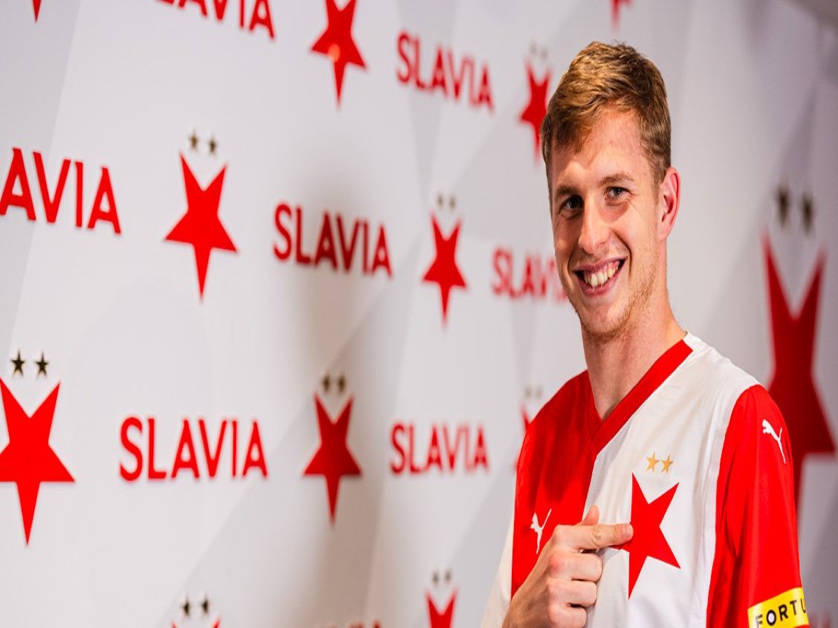 slavia-pragas-giamplonets-110224