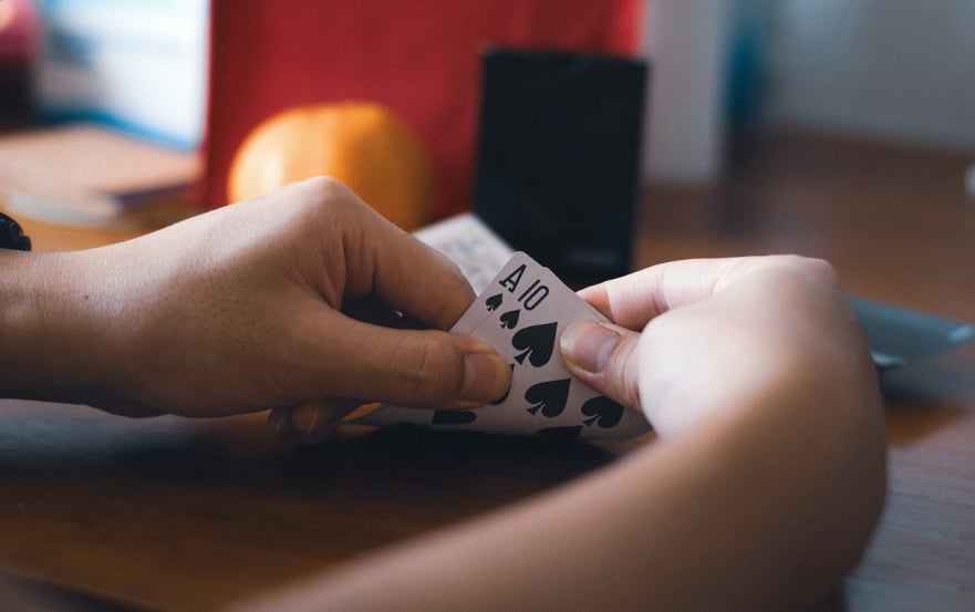 Κάθε βραδιά του στο μπλάκτζακ έκρινε όλη τη χρονιά του καζίνο!