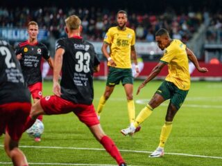 Φορτούνα Σιτάρντ - Εξέλσιορ