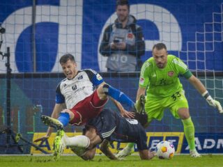 Φορτούνα Ντίσελντορφ - Αμβούργο