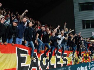 Γκόου Αχέντ Ιγκλς - Εξέλσιορ