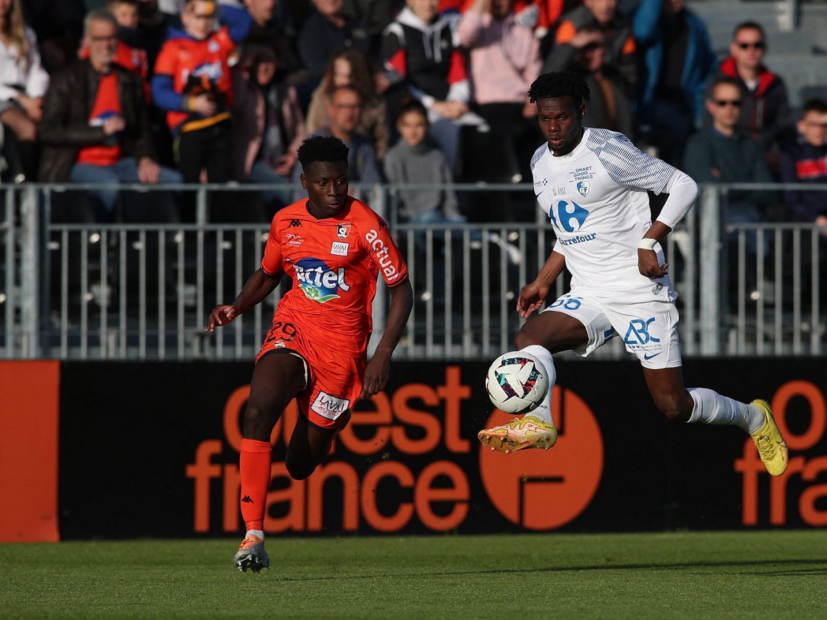 gkrenompl-laval-110324