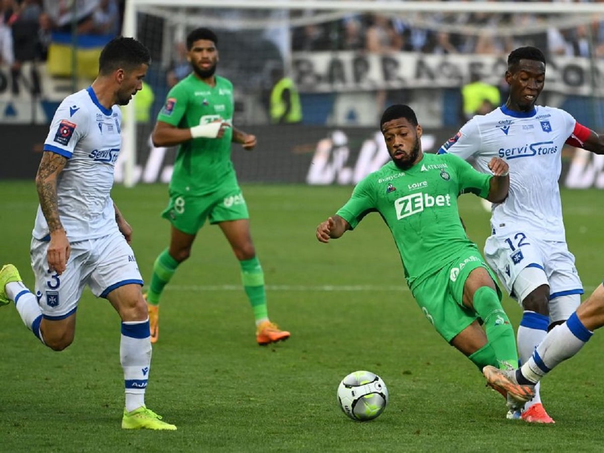 sent-etien-oser-090324