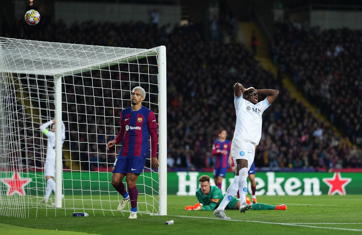 Η Νάπολι υπέστη ευρωπαϊκό αποκλεισμό από την Μπαρτσελόνα και στρέφεται πλέον στις εγχώριες υποχρεώσεις.