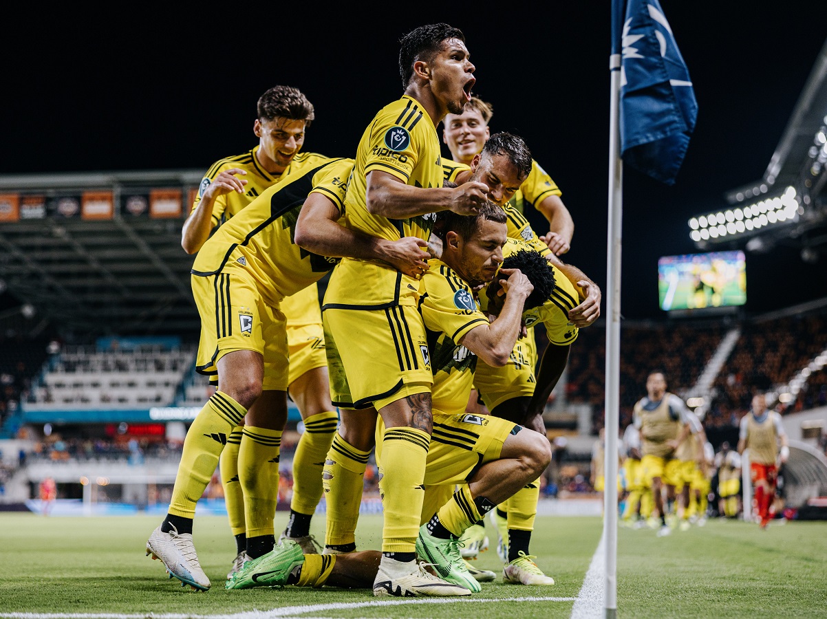 kolompoys-kroy-sikago-faiar-100324