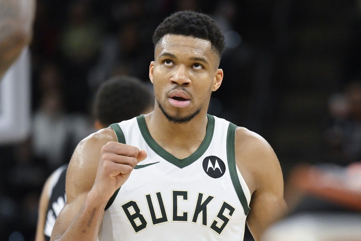 milgoyoki-mpaks-los-antzeles-klipers-050324