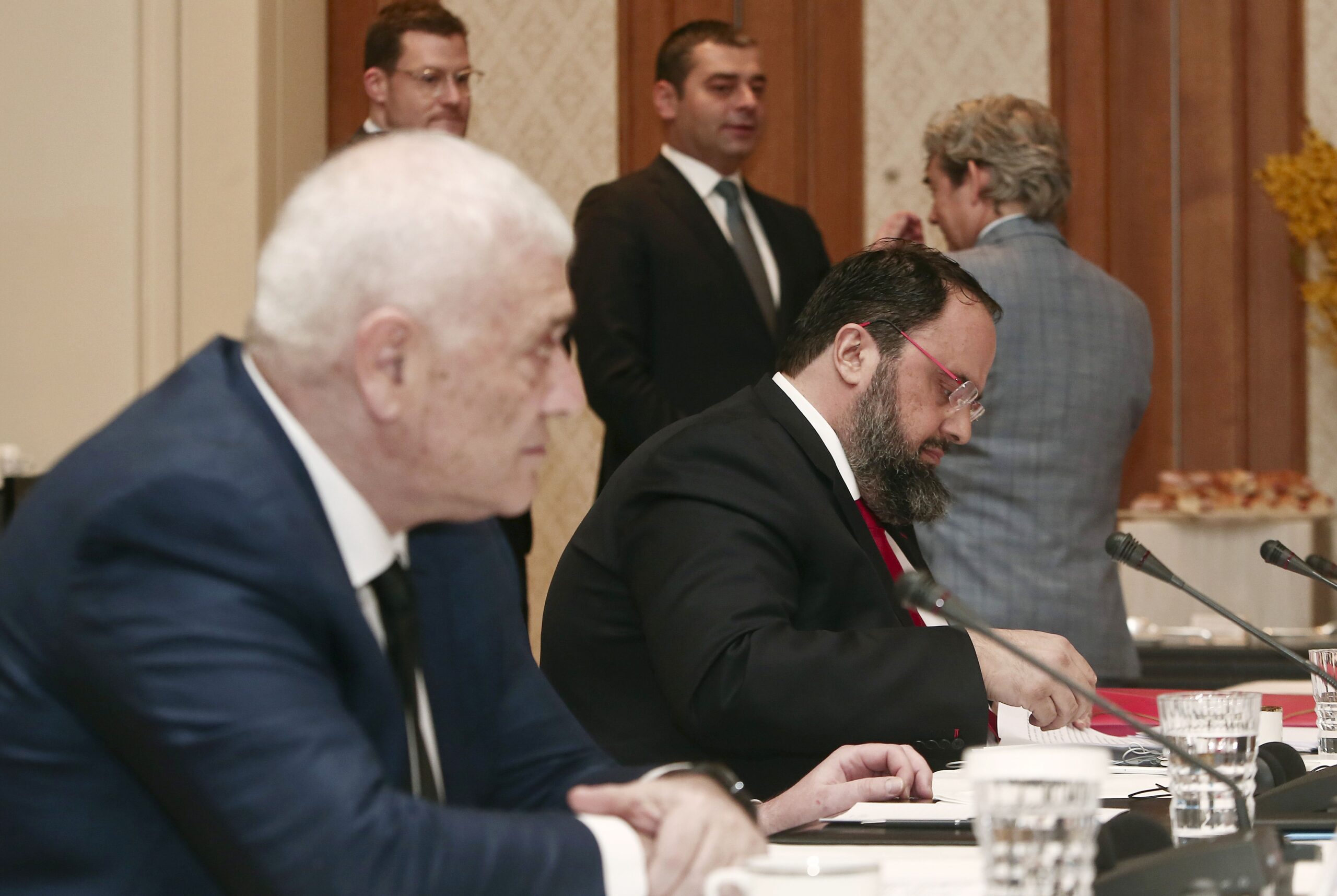 Μυθικά χρήματα από Μαρινάκη. νίκησε Μελισσανίδη στο deal της χρονιάς