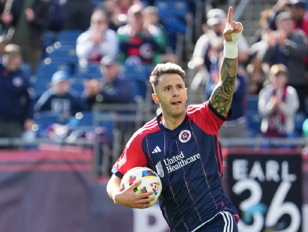 nioy-ingklant-sikago-faiar-230324