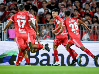 Αρχεντίνος Τζούνιορς - Μπαράκας Σεντράλ