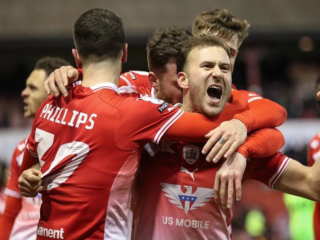 Στίβενεϊτζ - Μπάρνσλι