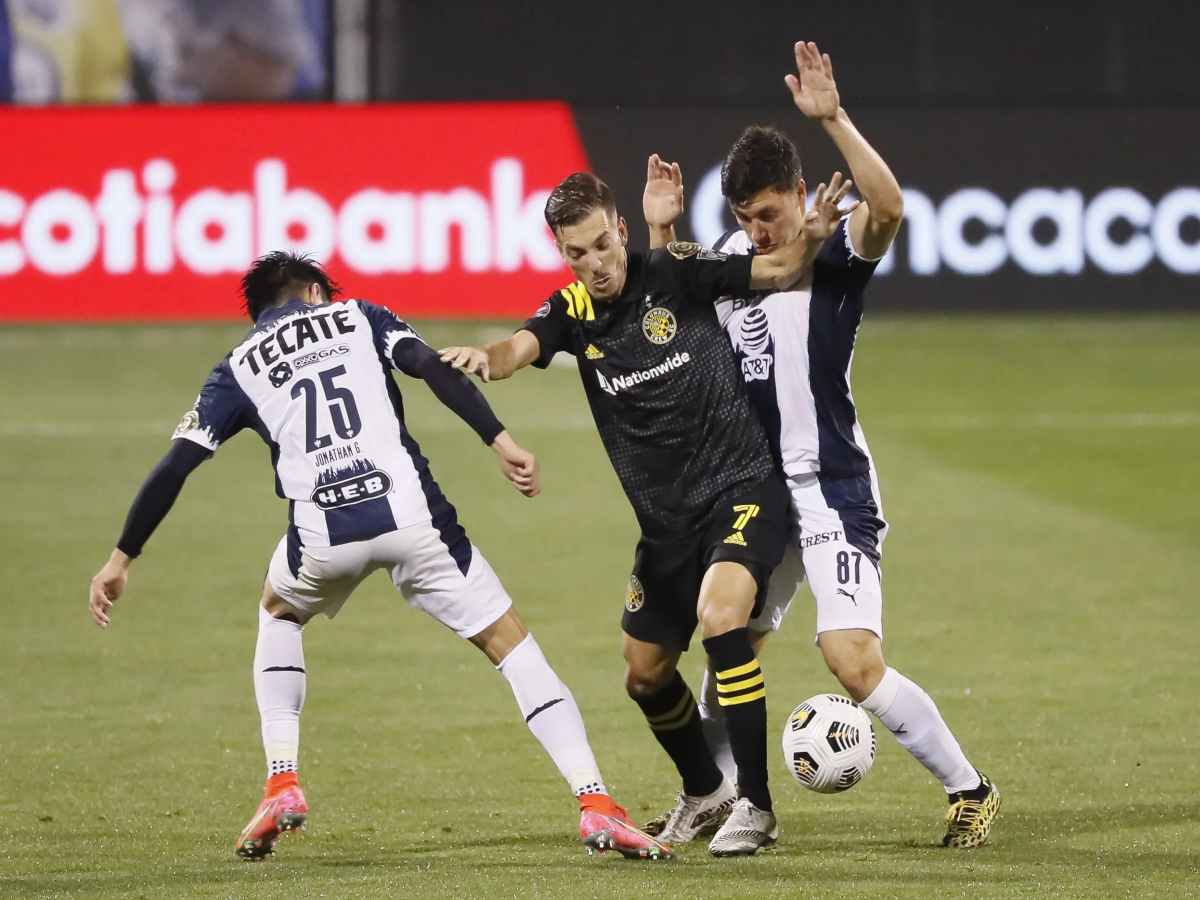 kolompoys-kroy-monterei-250424