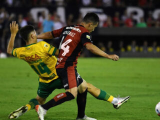 Ντεφένσα Χουστίσια - Νιούελς Ολντ Μπόις